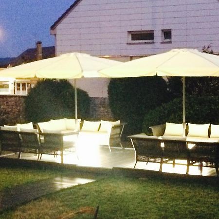 Hotel Le Vouglans - Restaurant La Valouse Orgelet Buitenkant foto